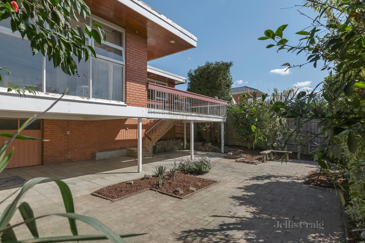 15 Belle Vue Road Balwyn North 3104