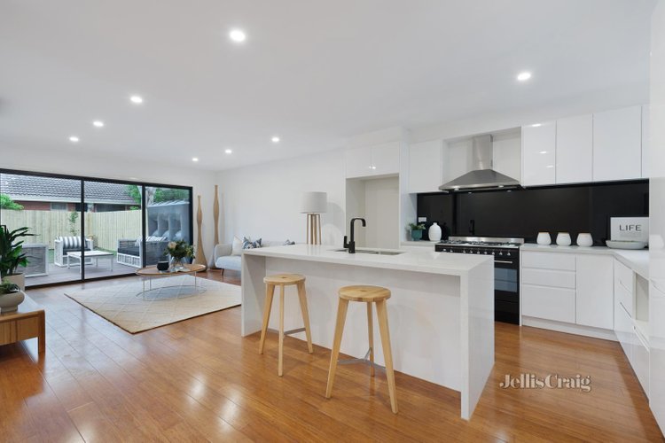 15 Bernard Street Mount Waverley 3149