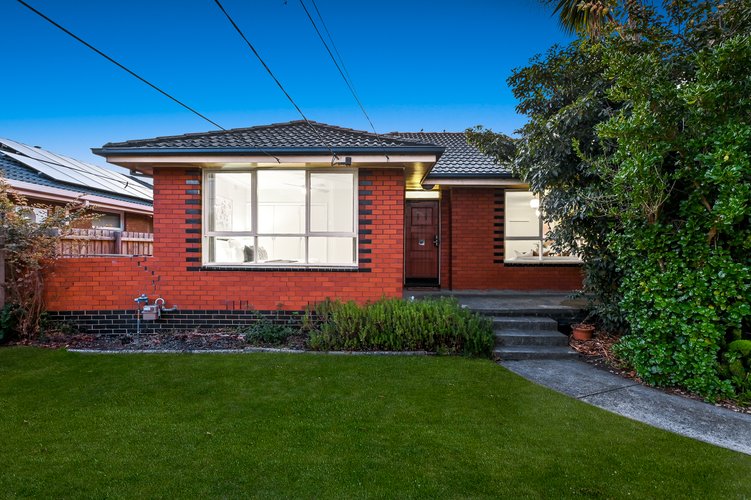 15 Brentwood Drive Glen Waverley 3150