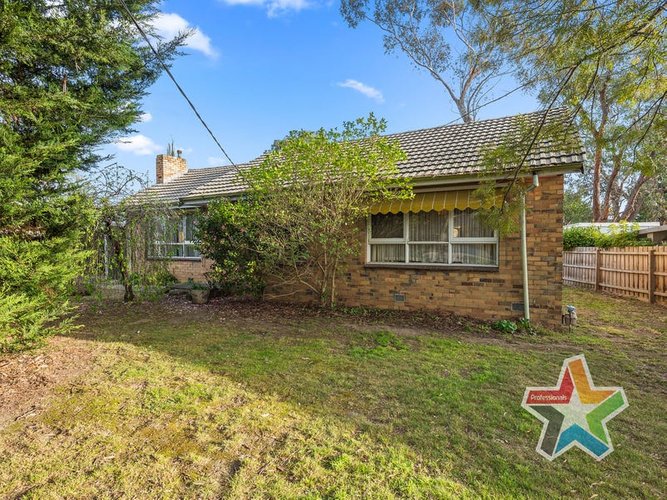 15 Byron Road Kilsyth 3137