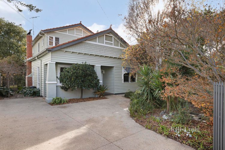 15 Canterbury Street Hughesdale 3166
