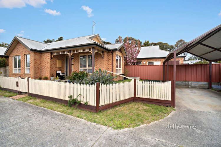 1 5 Castle Court Ballarat East 3350