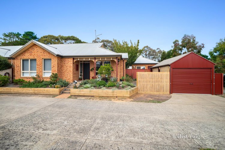 1 5 Castle Court Ballarat East 3350