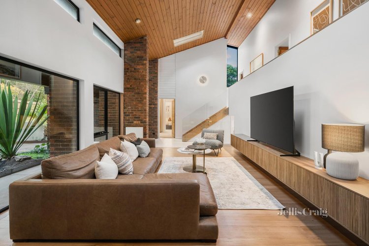 15 Chaim Court Donvale 3111