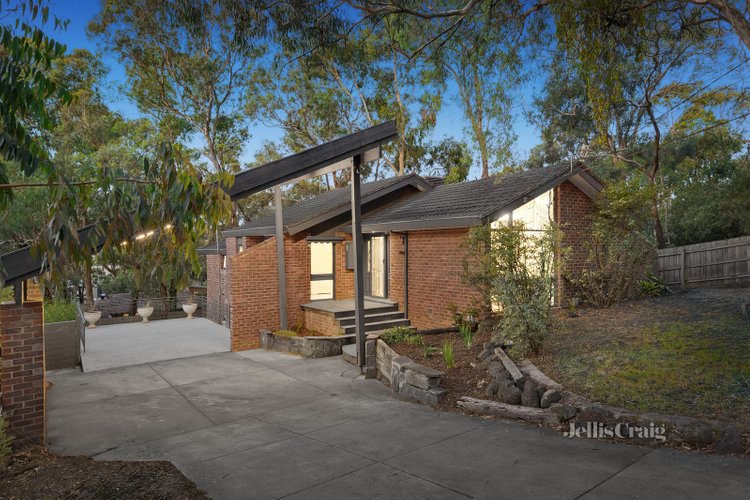 15 Cromwell Street Eltham 3095