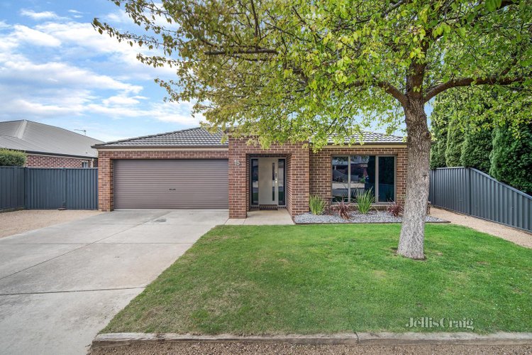 15 Dartmoor Court Alfredton 3350