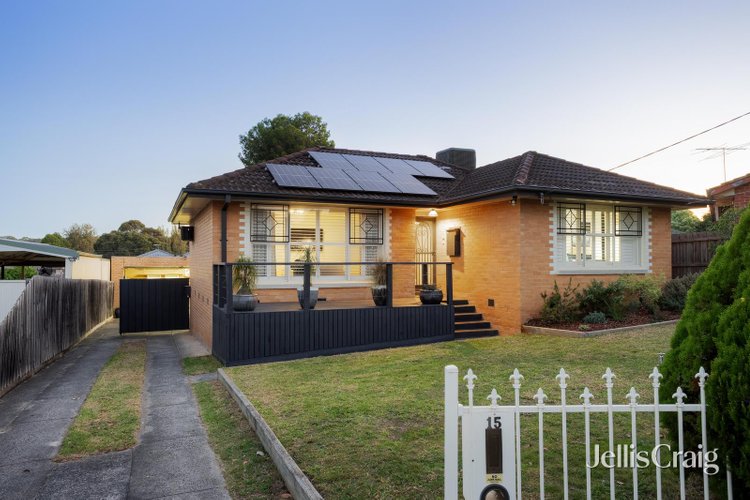 15 Eclipse Crescent Watsonia 3087