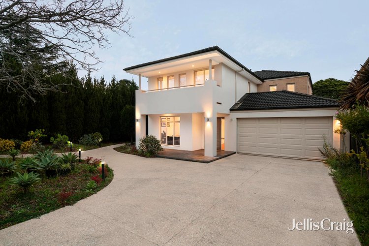 15 Glen Road Glen Waverley 3150