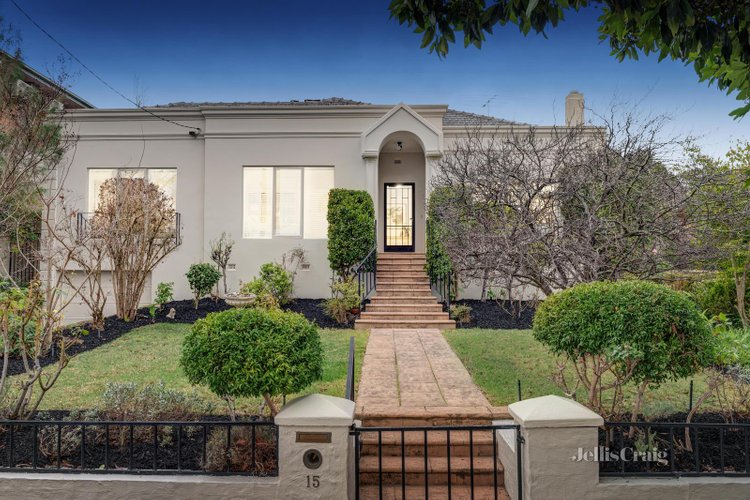 15 Graham Street Surrey Hills 3127