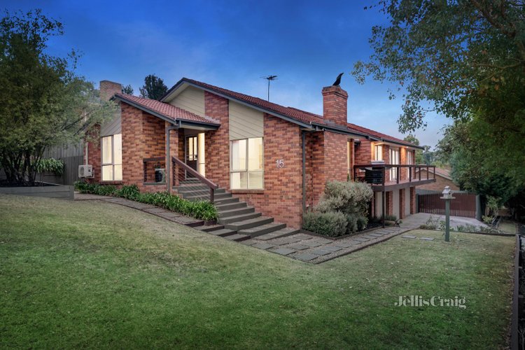 15 Griffin Court Eltham 3095