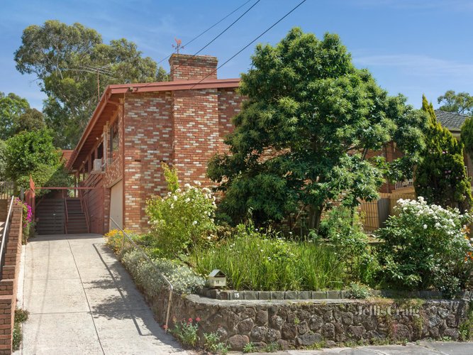 15 Highview Crescent Macleod 3085