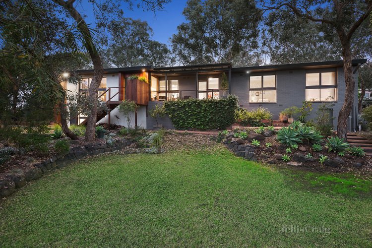 15 Hillcrest Road Eltham North 3095