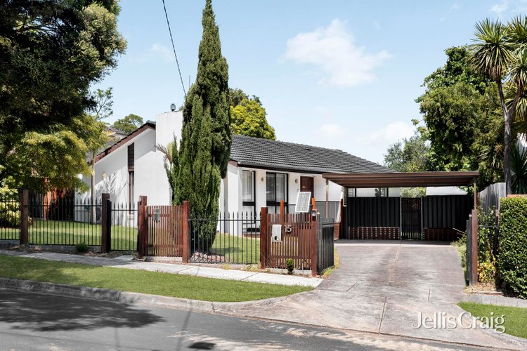 15 Jousting Place Glen Waverley 3150