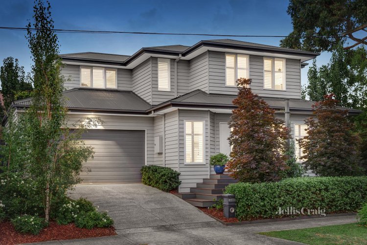 15 Kulnine Avenue Mitcham 3132