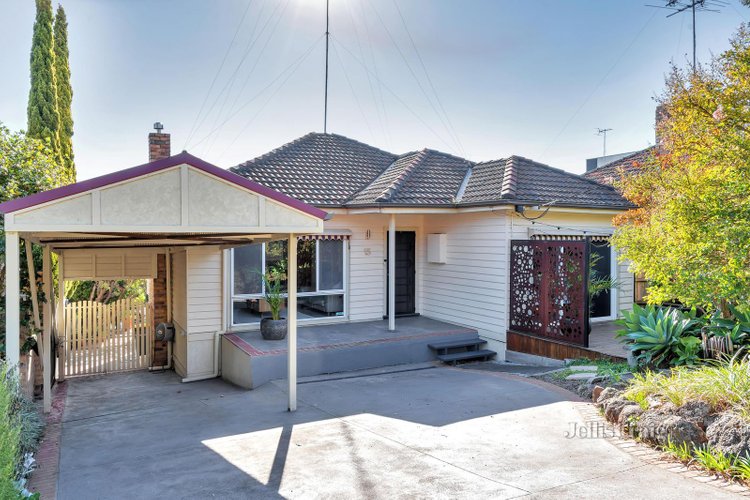 15 Langtree Avenue Pascoe Vale South 3044