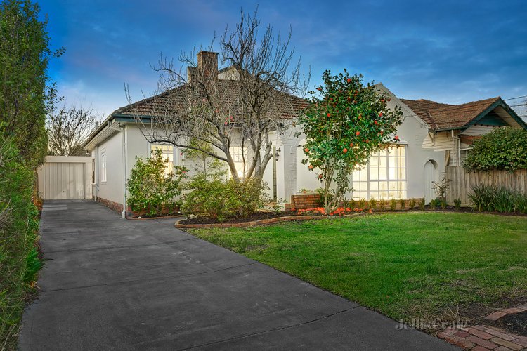 15 Loudon Road Burwood 3125