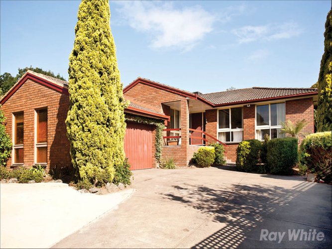 15 Maldon Court Wheelers Hill 3150