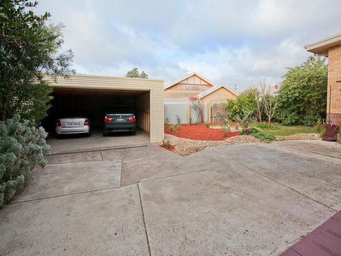 15 Malvern Grove, Manifold Heights