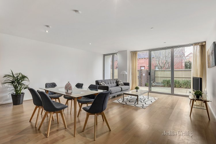 15 Manchester Lane Parkville 3052