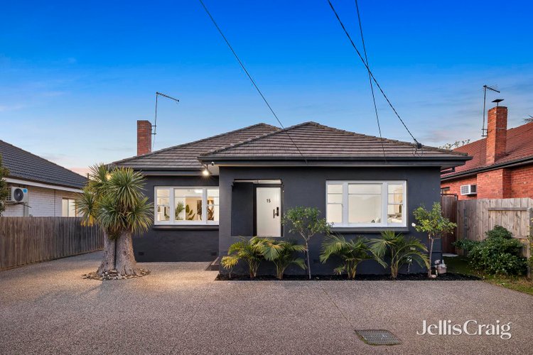 15 Mckittrick Road Bentleigh 3204