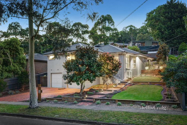 15 Nulgarrah Crescent Greensborough 3088