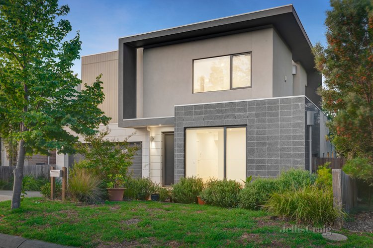 15 Ochre Place Mount Waverley 3149