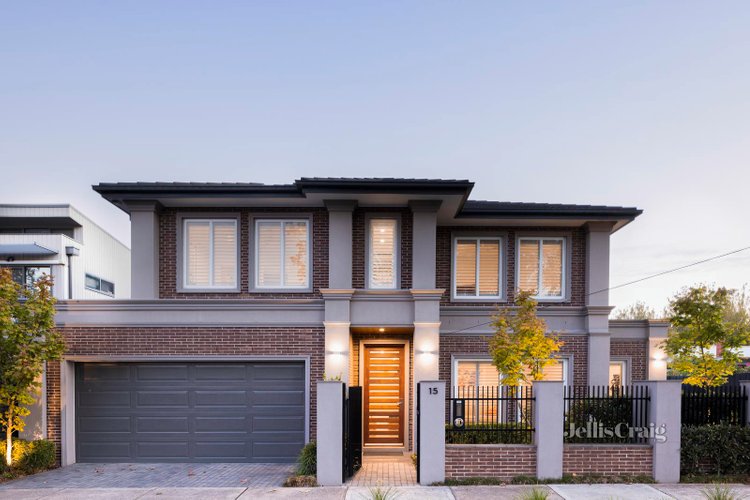 15 Parklands Avenue Alphington 3078