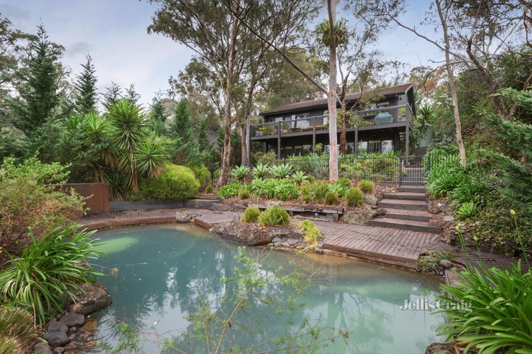 15 Shalbury Avenue Eltham 3095