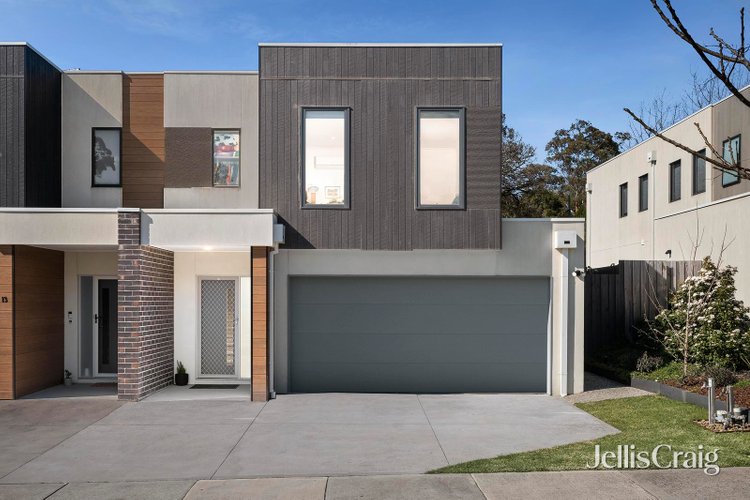 15 Simmons Court Chirnside Park 3116