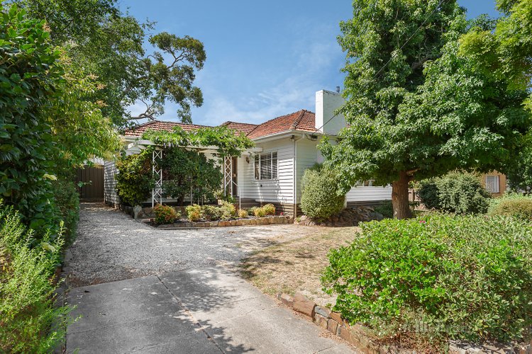15 Simpson Street Mitcham 3132