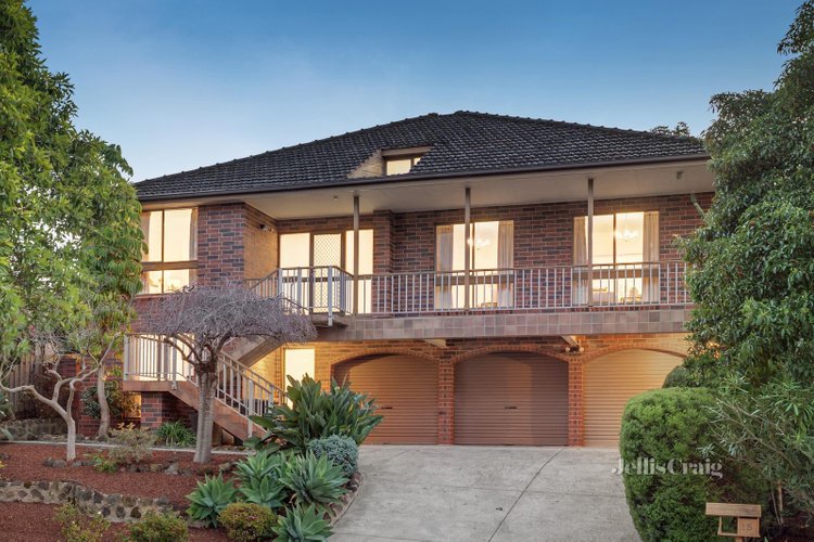 15 Solway Drive Glen Waverley 3150
