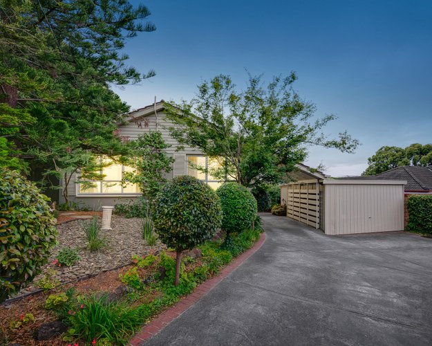 15 Thompson Street Glen Waverley 3150