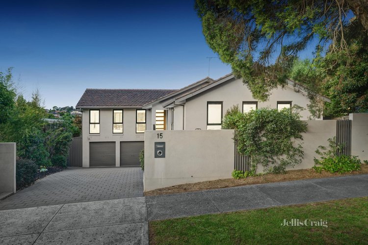 15 Valepark Drive Donvale 3111
