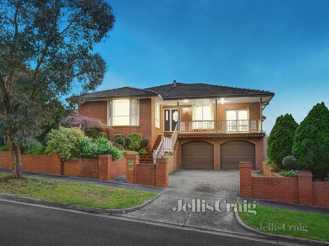 15 Vistaway Court Donvale 3111