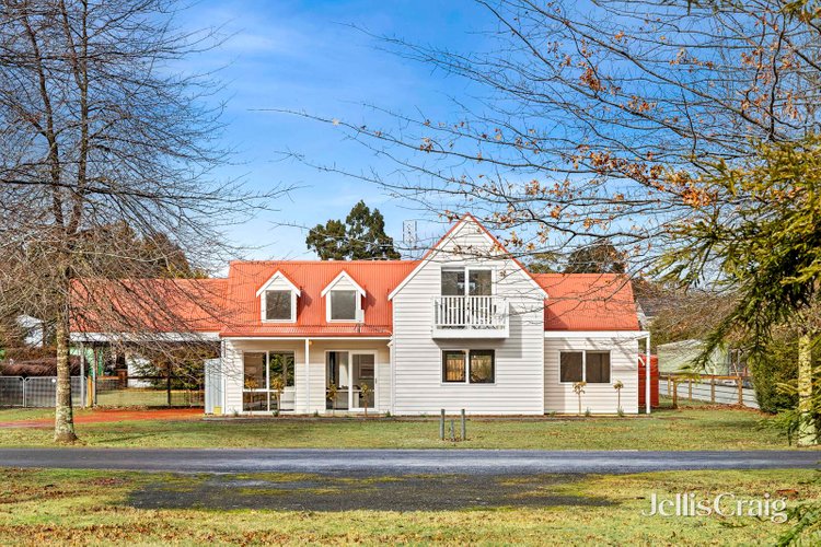 15 Walters Street Trentham 3458