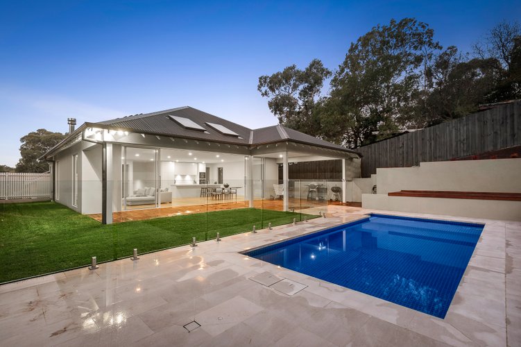 15 Wattle Grove Eltham 3095
