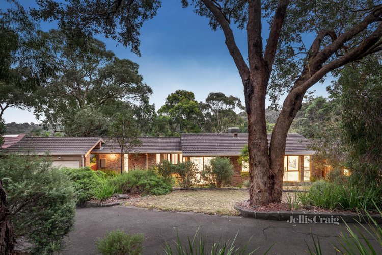 15 Woodhill Close Research 3095