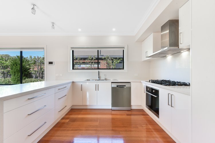 1/50 Myrtle Street Glen Waverley 3150