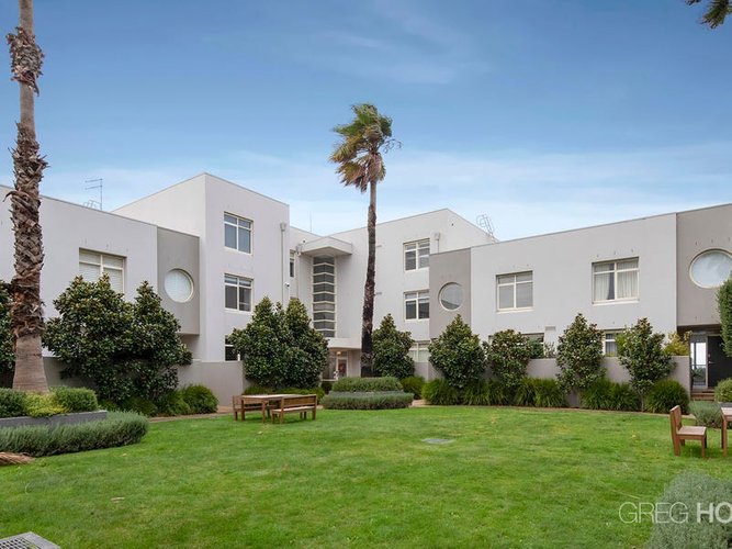 15 105 Beach Street Port Melbourne 3207