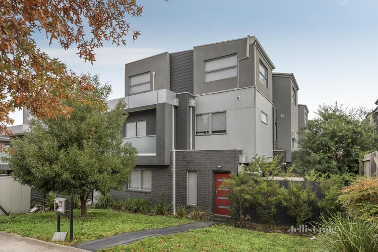15 142-144 Thames Street Box Hill North 3129