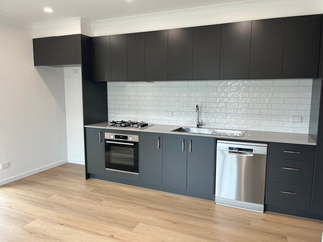 15/2 Howard Court Clayton 3168