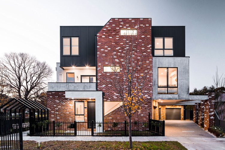 1 52 Lorensen Avenue Coburg North 3058