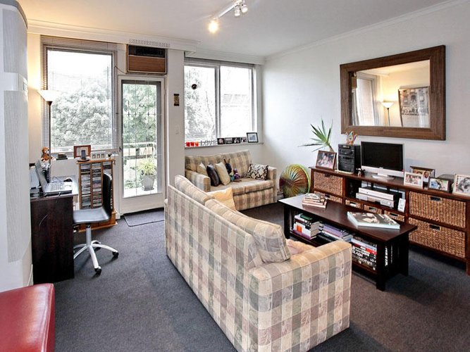 15 35 Dickens Street Elwood 3184