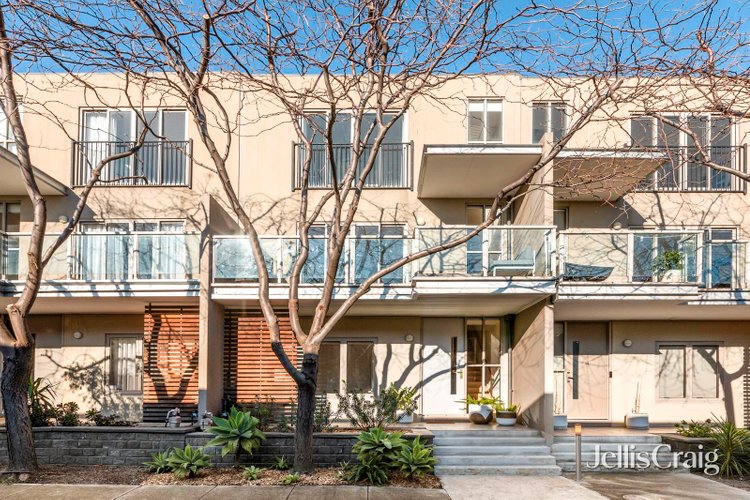 15 4-12 Fisher Parade Ascot Vale 3032
