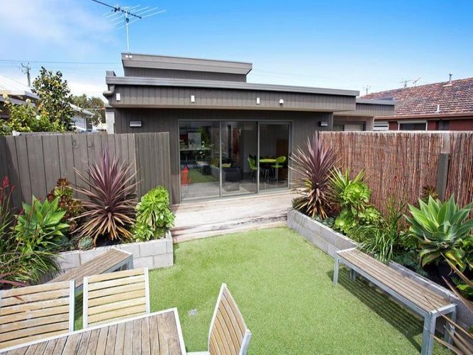 1/54 West Fyans Street, Newtown