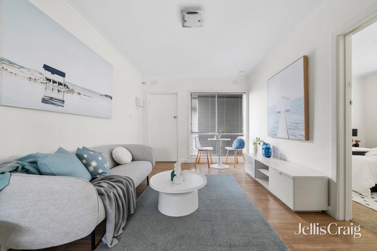 15 44 Kororoit Creek Road Williamstown North 3016