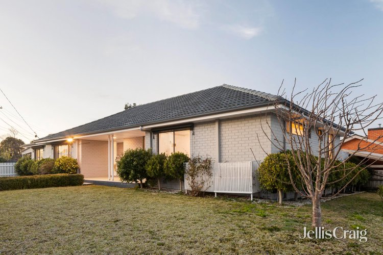 155 Cameron Parade Watsonia North 3087