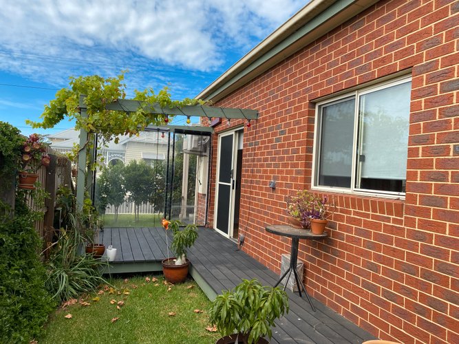 1/58 Albert  Street, Geelong West