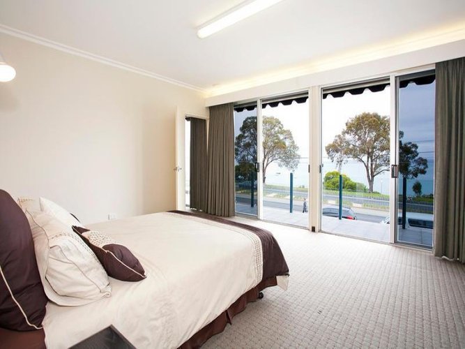 15A The Esplanade, Geelong