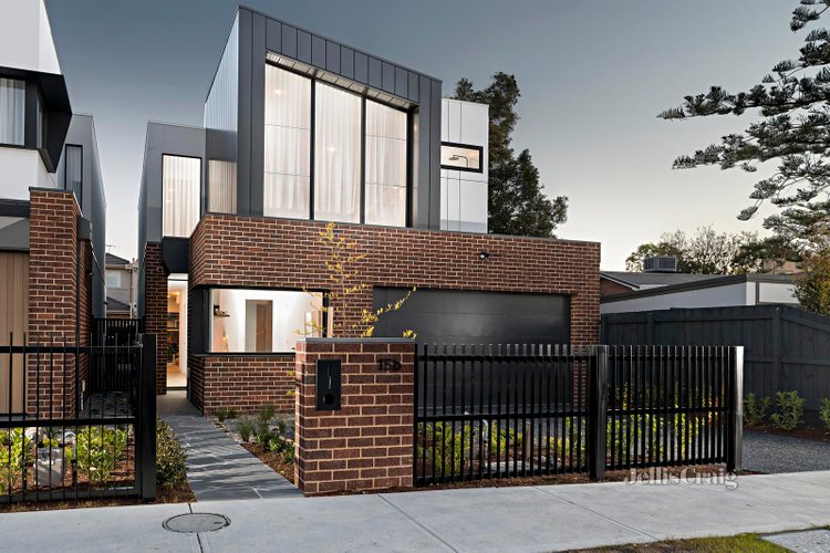 15b Roselyn Crescent Bentleigh East 3165